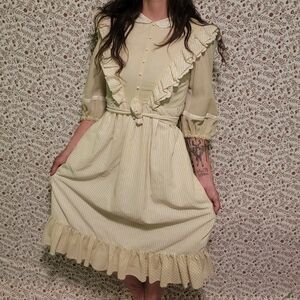 Vintage Cottage-core Dress